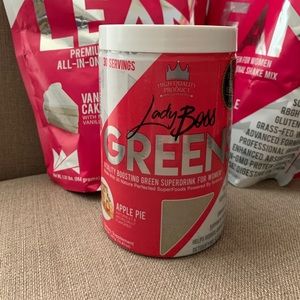 Lady boss greens Apple Pie